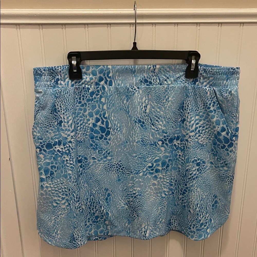 NWOT Calia skort with pockets and elastic waist. Size XL.